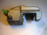 Bremssattel rechts schr�ger Anschluss AT